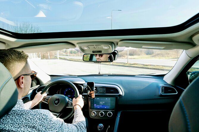 Santorini Taxi / Transfer Service From or To Airport - Key Points