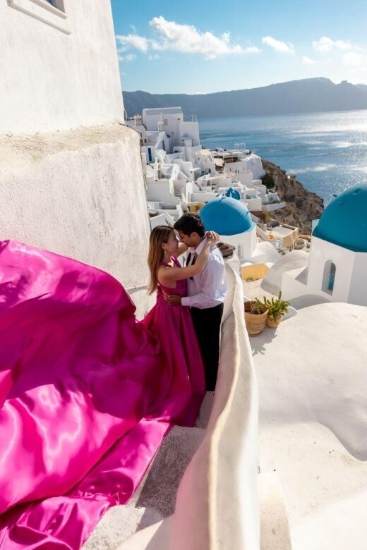 Santorini: Unique Flying Dress Photoshoot Experience - The Final Photos: Quality and Delivery