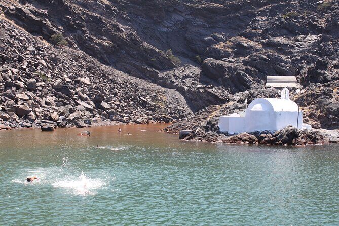 Santorini - Volcano and Hot springs - Who Will Love This Tour?