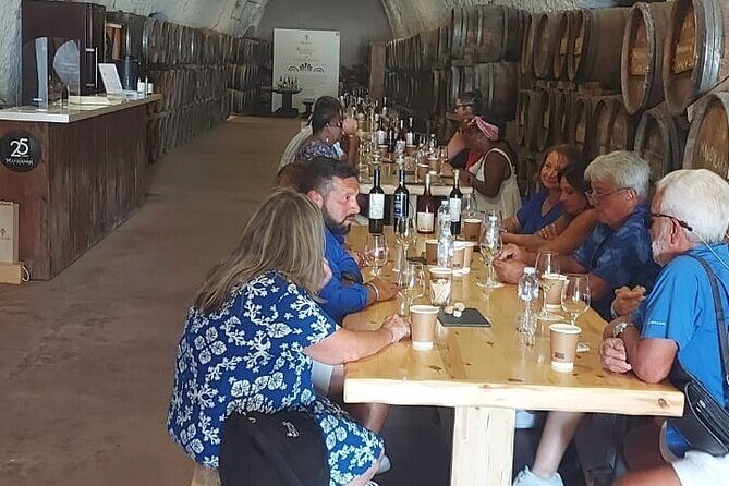 Santorini Wine Tour with sunset in Oia - FAQ