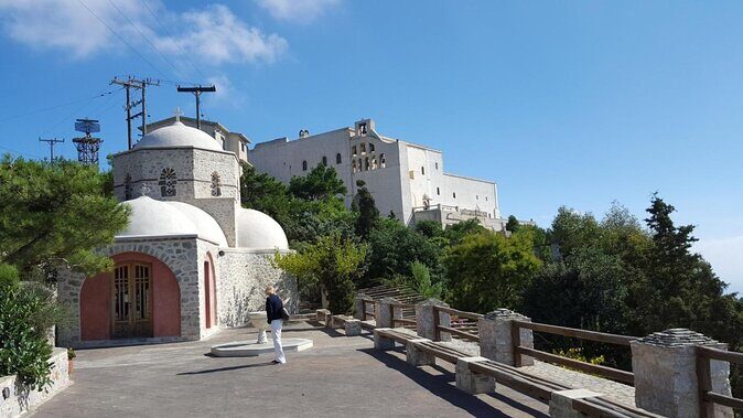 Santorini's Hidden Gems with Wine Tasting: 6-Hour Private Tour - Key Points