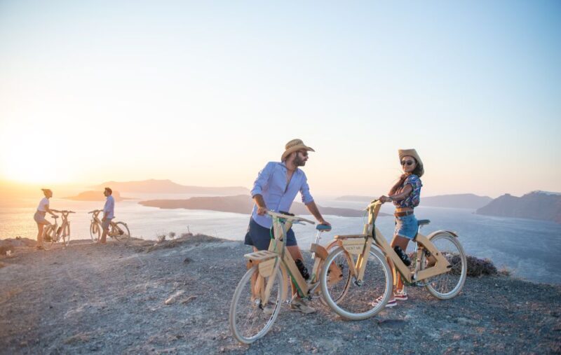 Santorini's Private Wooden E-Bike Tour with Lunch or Dinner - What Makes This Tour Stand Out