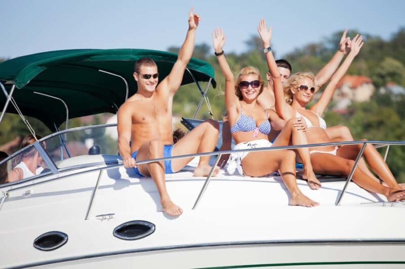 Santos & Guarujá: Private Speedboat Tour with Food & Drinks - Who Would Love This Tour?