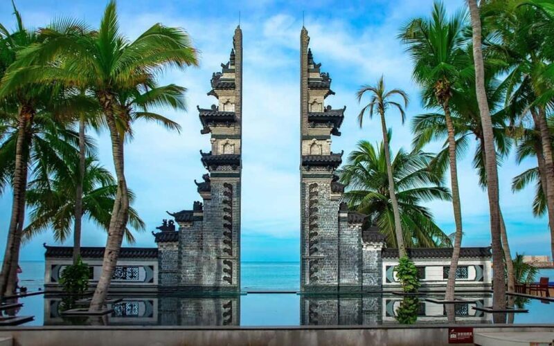 Sanya: Nanshan Temple and Xiaodongtian Day Trip with Lunch - Discovering Sanya: Nanshan Temple and Xiaodongtian Day Trip with Lunch