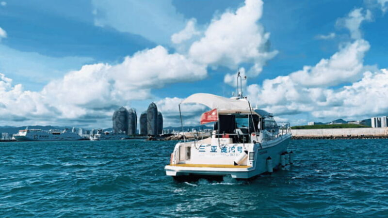 Sanya: Yacht or Catamaran Sailing Experience - An In-Depth Look at the Sailing Tour