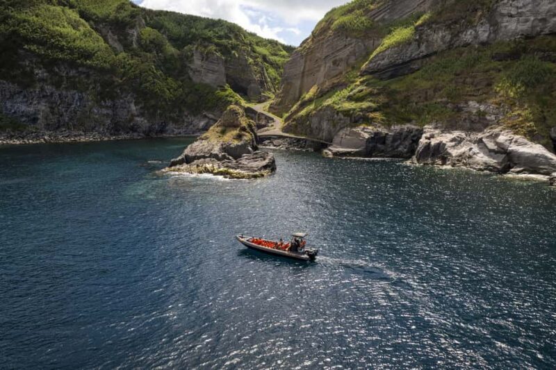 São Miguel: Private Bachelor Boat Tour with Drinks & Snacks - São Miguel: Private Bachelor Boat Tour with Drinks & Snacks