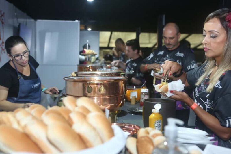 São Paulo Carnival Seating with Food, Drinks, & Transfer - Who Will Love This Experience?