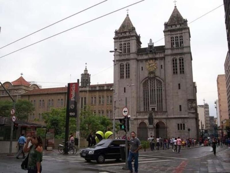 São Paulo : Highlights Walking Tour With A Guide - Key Points