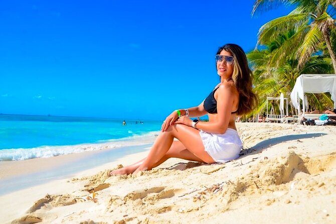 Saona Island Catamaran For Small Group Hotel Pick Food Drink - A detailed look at what the Saona Island tour offers