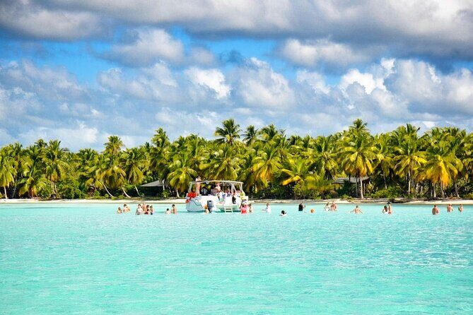 Saona Vip with three Beaches and Lunch - Who Should Consider This Tour?