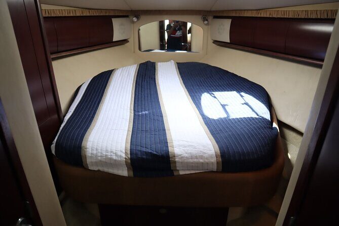 Saône VIP Island by Luxury Yacht - Who Will Love This Tour?