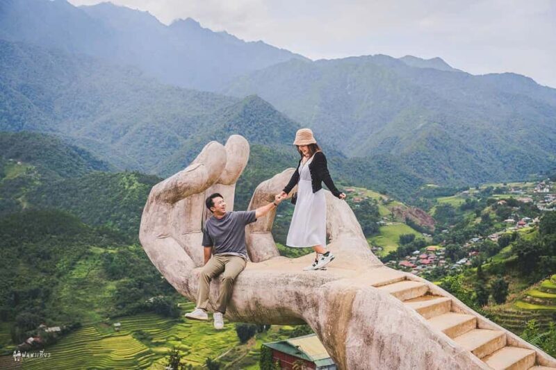 Sapa 2-Day Trek: Lao Chai, Ta Van, Cat Cat & Moana Tour - Exploring Sapa in Two Days: Lao Chai, Ta Van, Cat Cat & Moana Tour