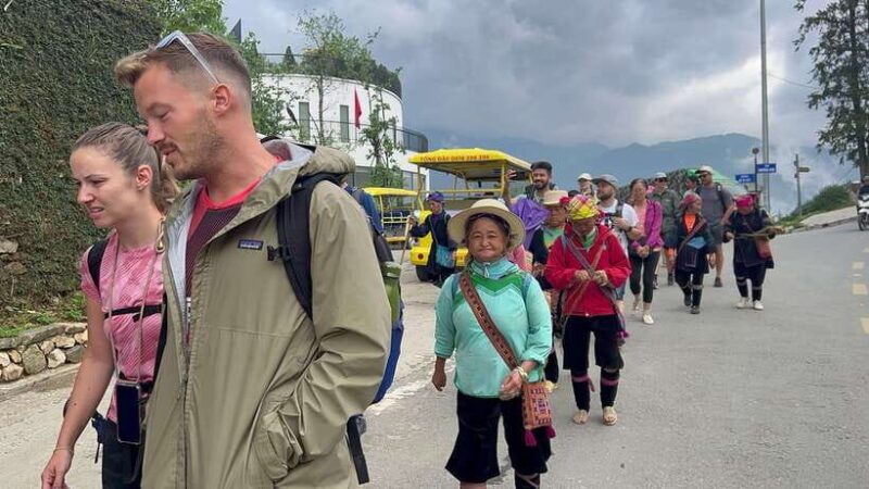 Sapa Fansipan Mountain, Cat Cat Village Trekking 2 Day Tour - Exploring the Sapa Fansipan Mountain, Cat Cat Village Trekking Tour