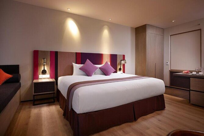 Sapa Trek 2days/1night -HOTEL 5 STAR-From Hanoi by Limousine Van - The Night in Sapa: A Mix of Charm and Potential Disappointments