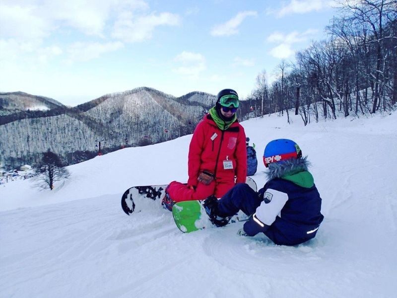 Sapporo Bankei Ski Resort Rental skis & wear & Lift Ticket - What the four-hour package covers