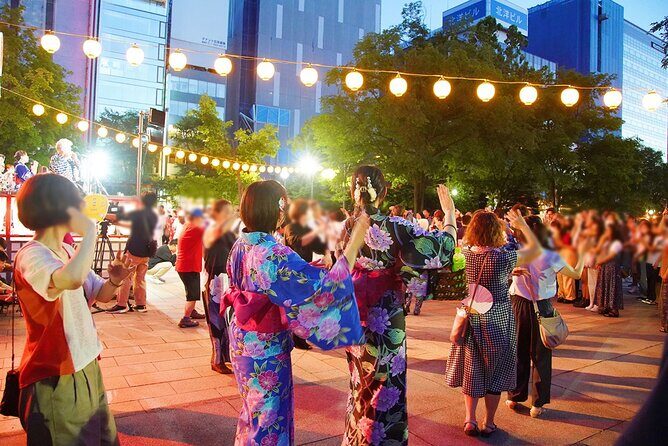 Sapporo City Tour and Seasonal Events in Odori Park Exploration - Key Points