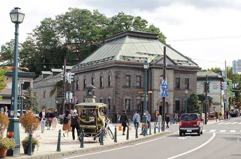 Sapporo Full-Day Mt. Moiwa Night View & Otaru Tour - Shiroi Koibito Park: a short, sweet stop