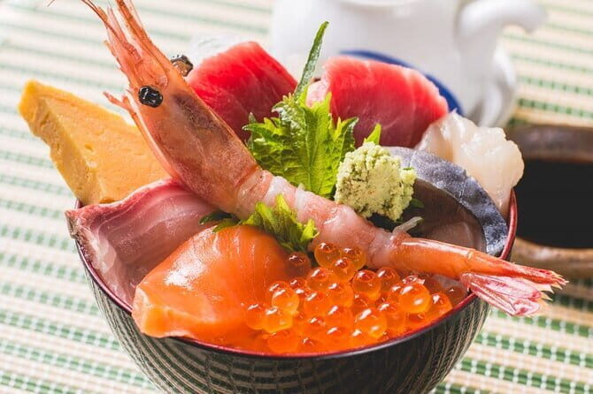 Sapporo Guided Walking Lunch Tour in Nijo Market and Sosei East - Key Points