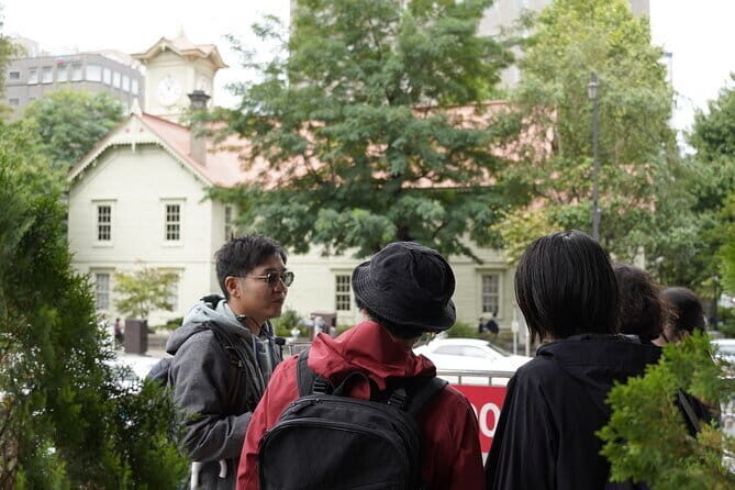 Sapporo Guided Walking Lunch Tour in Nijo Market and Sosei East - Discovering Sosei Bridge and Hokkaido Shrine