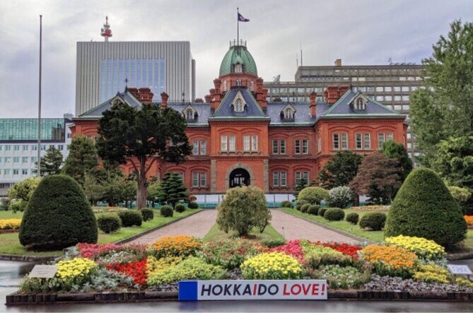 Sapporo History and Gourmet Walking Tour - Exploring the Sapporo History and Gourmet Walking Tour