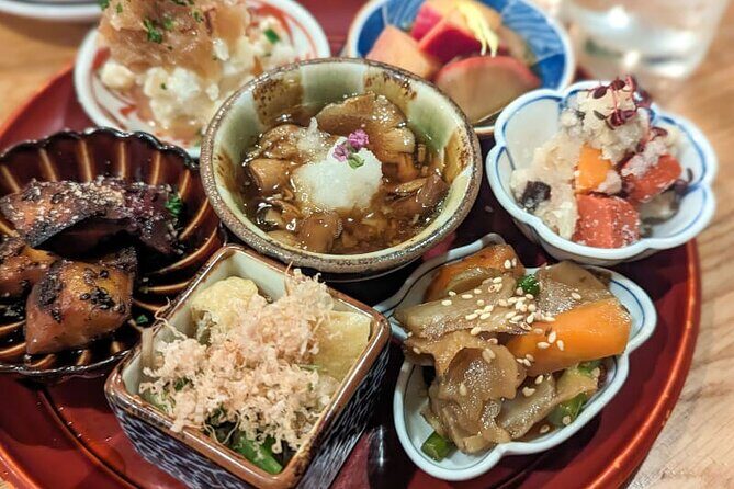 Sapporo: Izakaya & Street Food Tour (10+ Dishes, Drinks Included) - Who Should Consider This Tour?