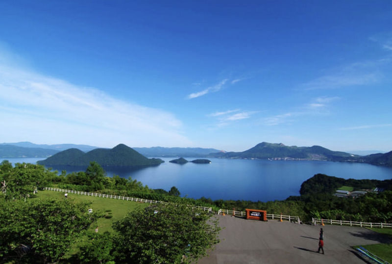 Sapporo Mount Yotei & Lake Toya Full-Day Experience with Scenic Views - Should you book this Hokkaido day trip?