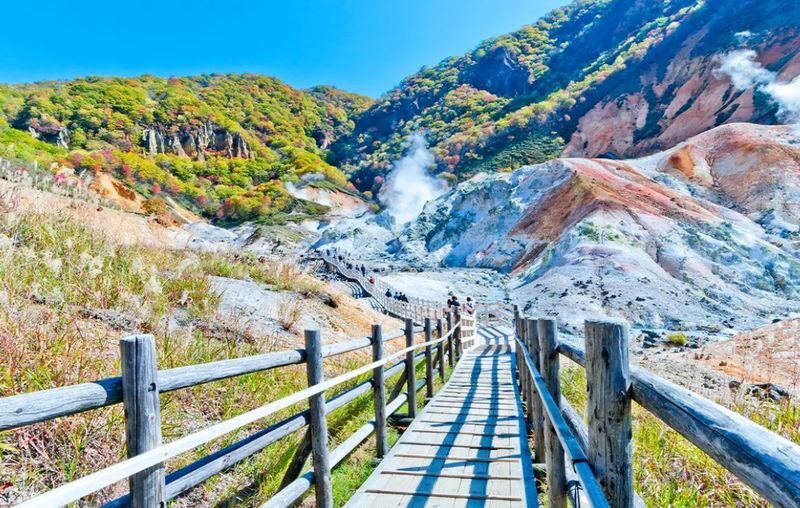Sapporo Noboribetsu & Otaru Full-Day Sightseeing Tour - Why combine Noboribetsu, Lake Toya and Otaru?