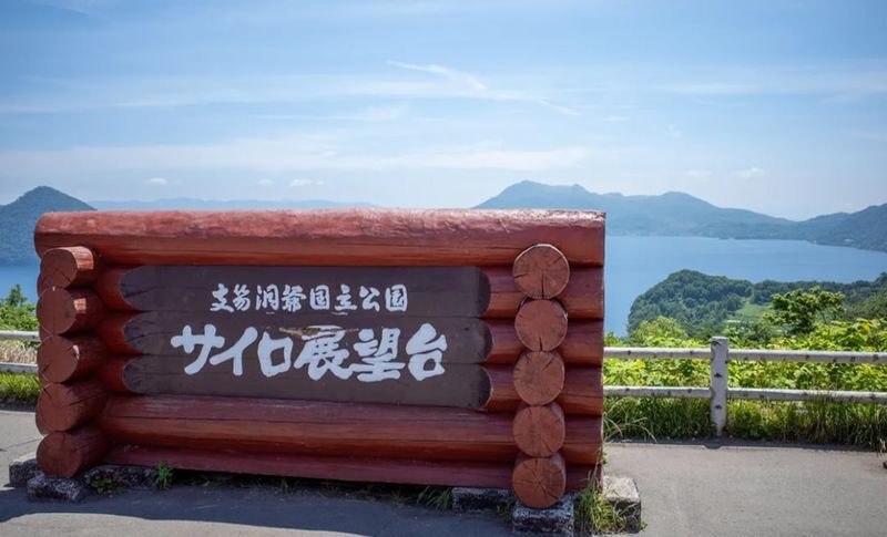 Sapporo Noboribetsu & Otaru Full-Day Sightseeing Tour - The pace, road time and winter realities