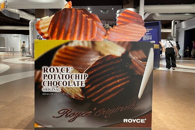 Sapporo privete tour: Royce Town, Autumn Foliage, Sunset Viewing - The Sum Up