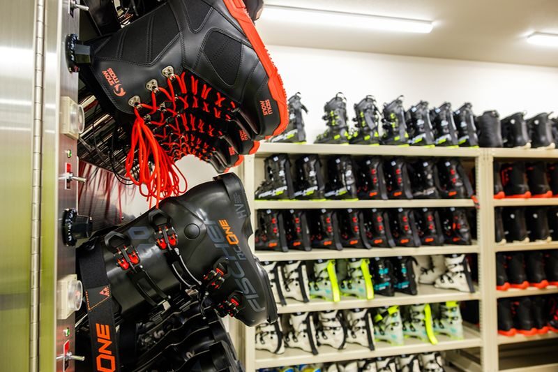 Sapporo Ski & Snowboard Rental | Snowboard, Ski, Arcteryx Ski Wear | Susukino INFINITY CITY - Who gets the best value here