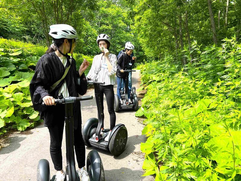 Sapporo Takino Suzuran Segway Tour - Learning the Segway before setting off