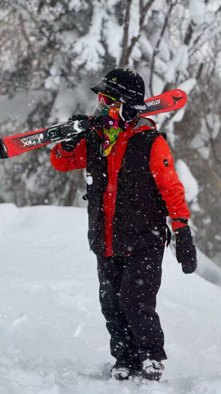 Sapporo Teine Ski Resort Private Full-Day Experience - Five hours to learn the basics