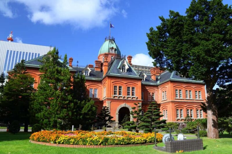 Sapporo: Tour of the Historic Red Brick Government Office - Key Points