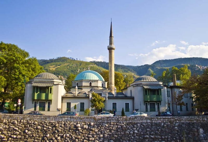 Sarajevo: Crossroads of Cultures - Sarajevo Walking Tour - Final Thoughts: Who’s It For?