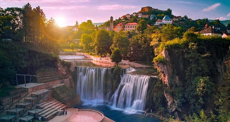 Sarajevo: Day Tour to Jajce, Travnik, Waterfalls, Pliva Lake - Who Should Consider This Tour?