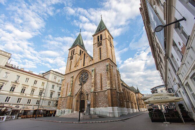 Sarajevo Uncovered: Old Town Tour with Coffee and Food Tasting - Who Will Love This Tour?