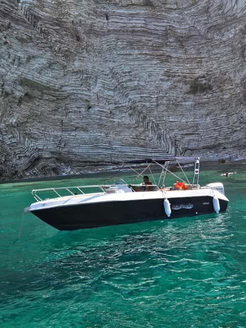 Sarandë: Boat Tour to Kroreza with Snorkel and free Umbrella - The Sum Up