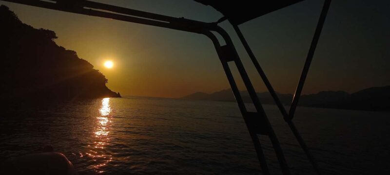 Sarandë: Exclusive Relaxing Sunset Tour with Wine & Fruits - Final Thoughts