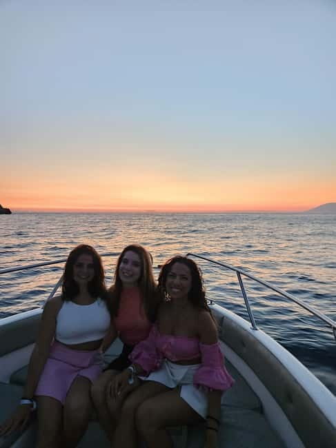 Sarandë: Sunset boat tour with local wine - Sarandë: Sunset Boat Tour with Local Wine – A Relaxing and Spectacular Experience