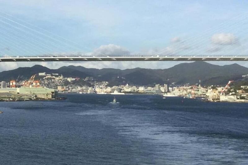 Sasebo: Hidden Harbor Stories Walking Tour with Burger - Tasting Sasebo’s Iconic Burger: A Delicious Cultural Crossroads