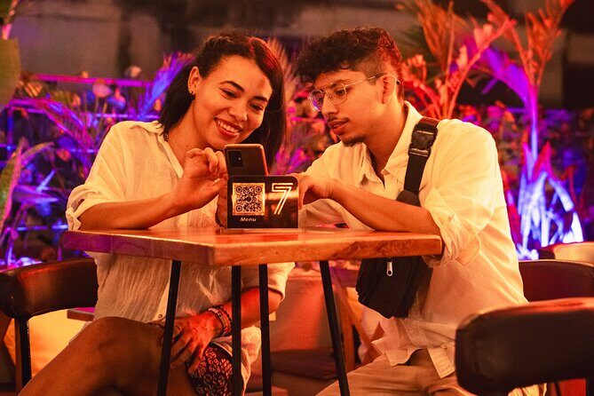 Saturday Night Bar Crawl in Cartagena, Colombia - Key Points