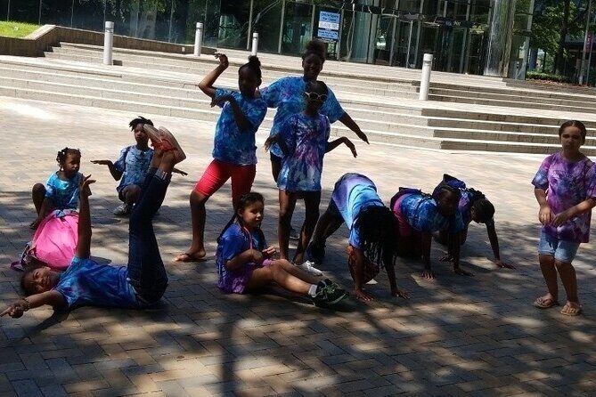 Savannah City Scavenger Hunt Excursion by Wacky Walks - Key Points