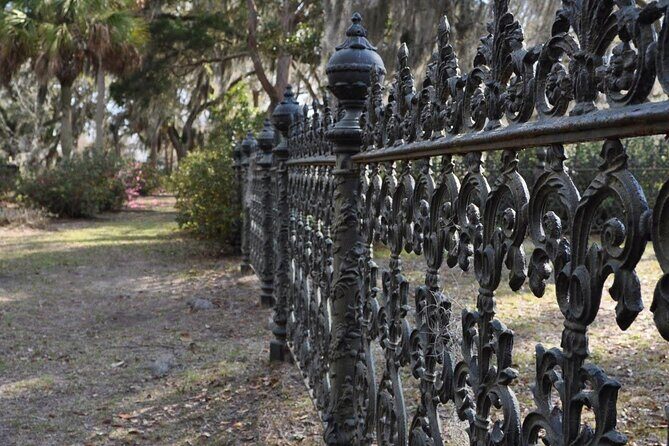 Savannah Haunted and Historical Walking Tour - A Deep Dive into the Savannah Haunted and Historical Walking Tour