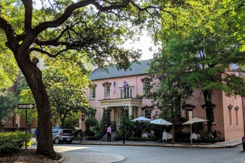 Savannah: Historic District, Islands & more VIP Private Tour - Discovering Savannah’s Historic Heart