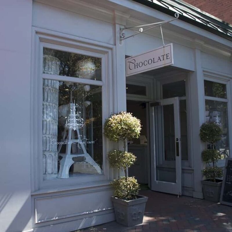 Savannah History Walking Tour + Coffee & Chocolate - A Deep Dive into the Savannah Experience