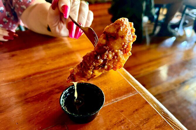 Savannah Walking Food Tour with 5 Locals Favorites Dishes - Why This Tour Offers Good Value