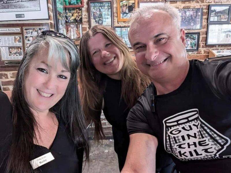 Savannah: Walking Tour with Bar Stops & Local Guide - Notable Stops and Haunted Landmarks