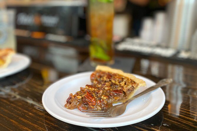 Savannah Walktails & Bar Bites Guided Happy Hour Tour - Who Is This Tour Best For?