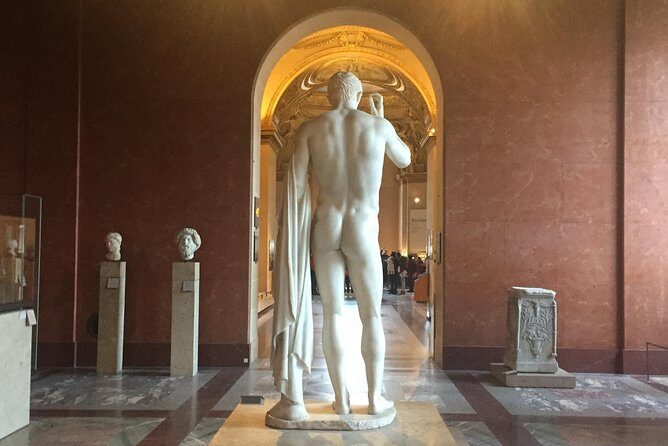 Scandals: Louvre (Semi-Private) With Reserved Entrance Time - Key Points