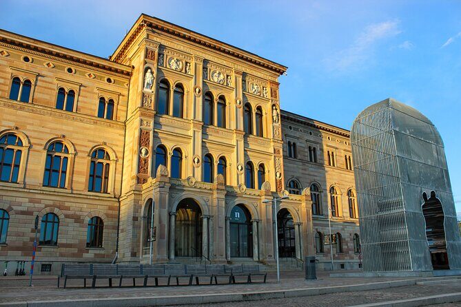 Scandinavian Art, Architecture and Design Tour in Stockholm - FAQ